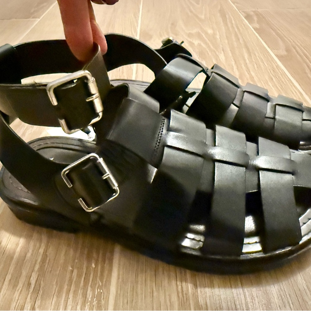 Black Zara Fisherman Sandal